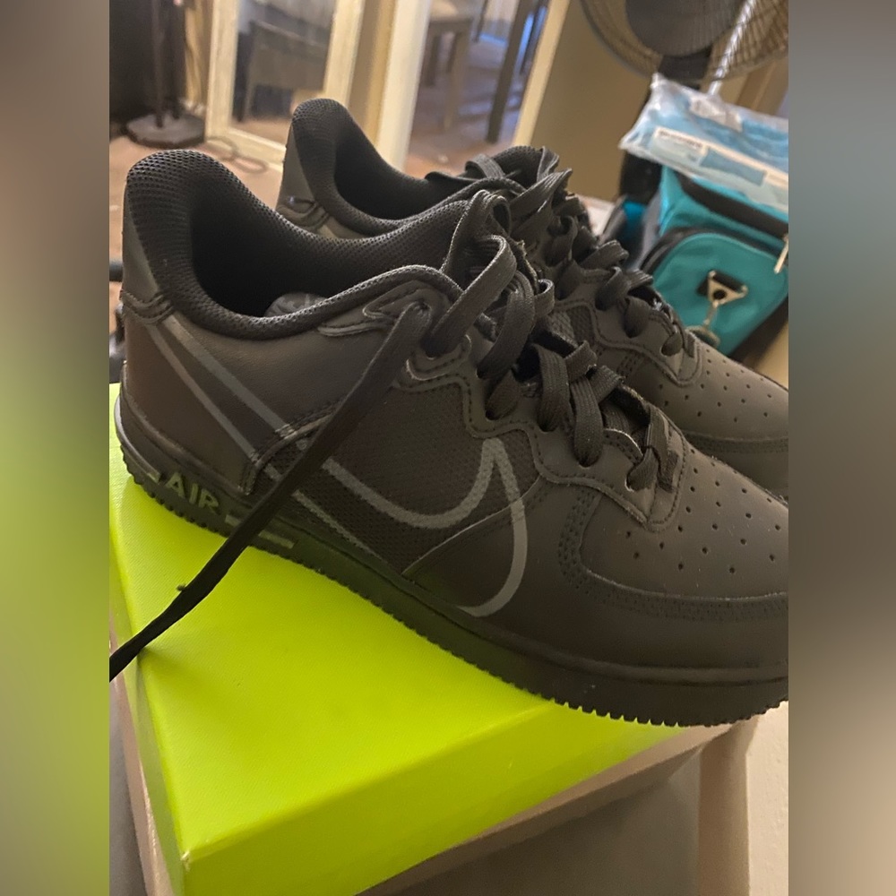 Women’s Nike 5.5.